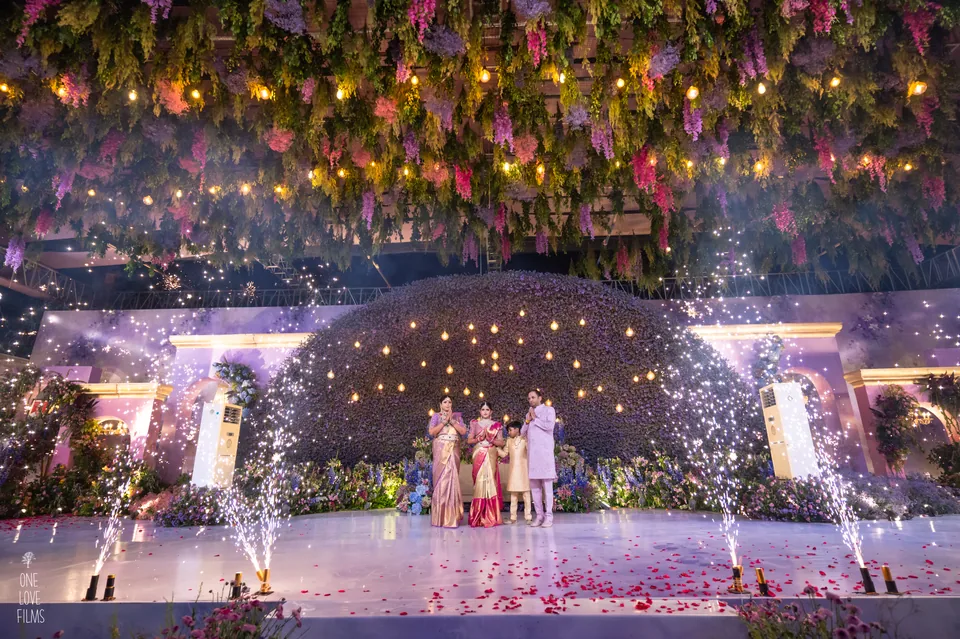 Half saree ceremony décor in Andhra Pradesh — Wedding Chakra, view 2